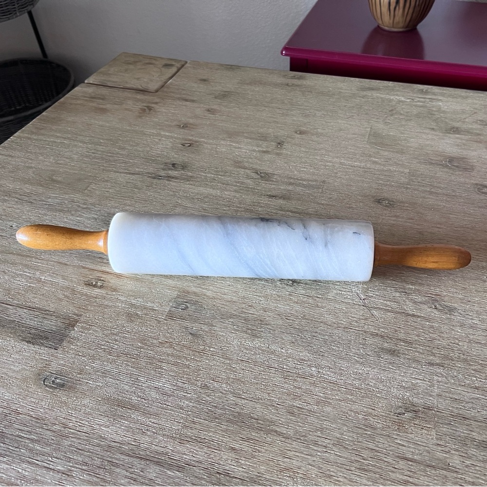 White & Gray Marble Rolling Pin 10” Barrel 18” Over All Length